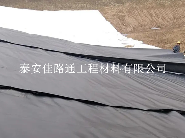 堤壩工程修復(fù)防滲土工膜須注意哪些方面？