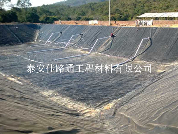 防滲土工膜施工：精準(zhǔn)對(duì)接環(huán)境需求，共筑綠色屏障