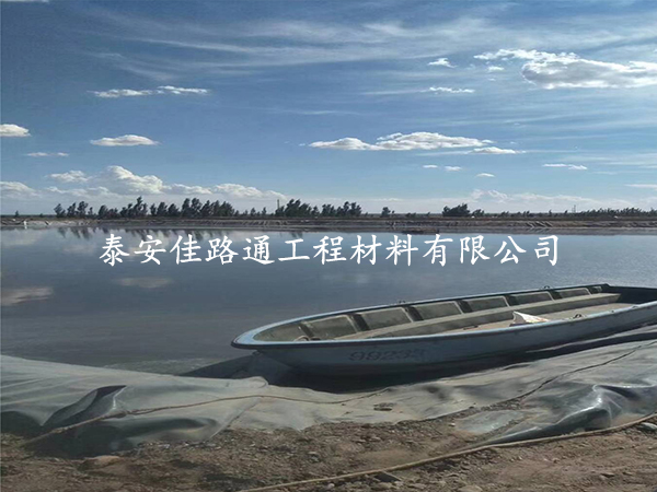 魚蝦養(yǎng)殖防滲膜施工，這些技術(shù)要點(diǎn)要抓牢